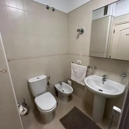 Apartamento Luminoso Con Diseno La Ola Azul *